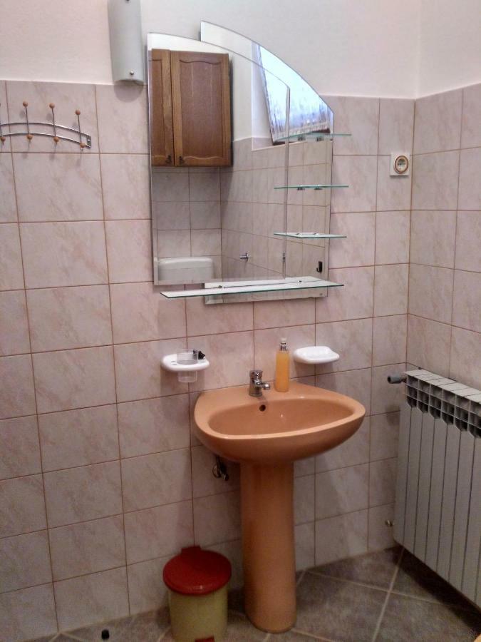 Apartmani Tonica Sukošan Eksteriør billede