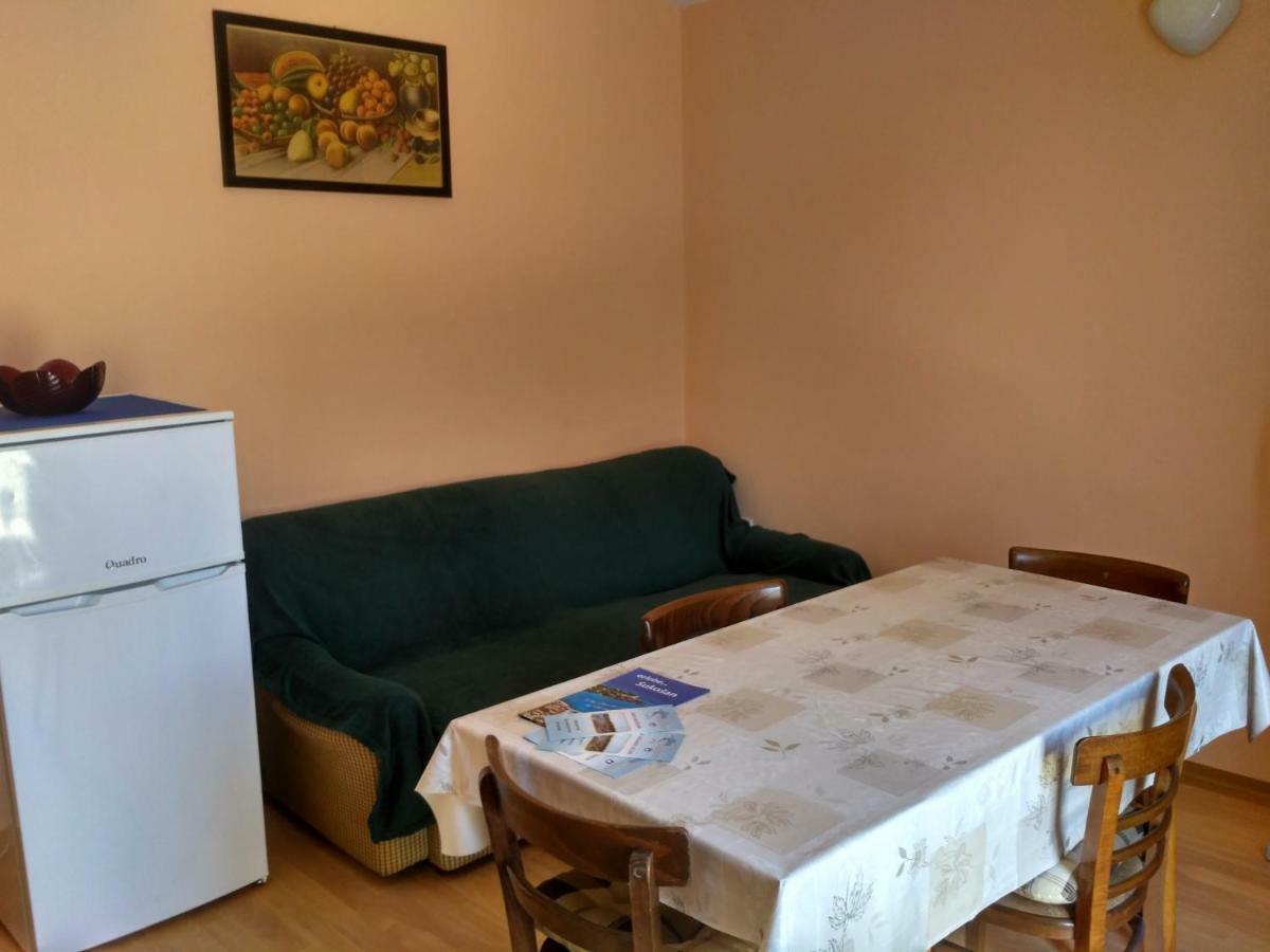 Apartmani Tonica Sukošan Eksteriør billede