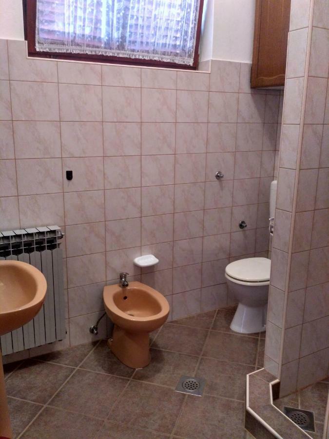 Apartmani Tonica Sukošan Eksteriør billede